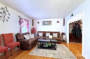 6824 Marlbrook Dr, Charlotte, NC 28212 - Photo 2
