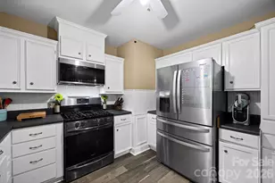 313 Jackson St, Fort Mill, SC 29715 - Photo 12