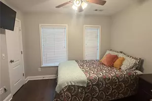 301 Hurston Circle, Charlotte, NC 28208 - Photo 16