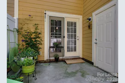 301 Hurston Circle, Charlotte, NC 28208 - Photo 18