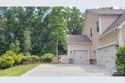 11045 Double Knot Court, Midland, NC 28107 - Photo 2