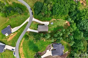 932 Morlin Acres Dr, Marshall, NC 28753 - Photo 6