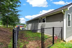 932 Morlin Acres Dr, Marshall, NC 28753 - Photo 38