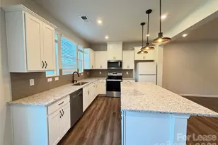9233 Northfield Crossing Dr, Charlotte, NC 28269 - Photo 8