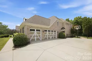6812 S Creek Rd, Charlotte, NC 28277 - Photo 6