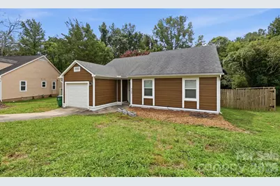 8122 Sherington Way, Charlotte, NC 28227 - Photo 2