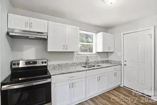 1805 Purser Dr, Charlotte, NC 28215 - Photo 8