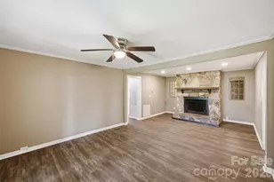 10814 Moores Chapel Rd, Charlotte, NC 28214 - Photo 4