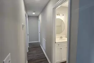 209 W Roswell St, Troy, NC 27371 - Photo 8