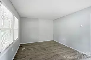 1501 Whisnant St, Charlotte, NC 28206 - Photo 10