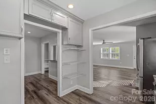 2561 Lumina Ave, Charlotte, NC 28208 - Photo 12