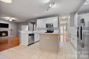 2040 Swaim Dr, Matthews, NC 28105 - Photo 12