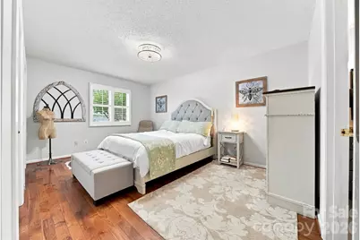 1007 21st Avenue NE, Hickory, NC 28601 - Photo 18