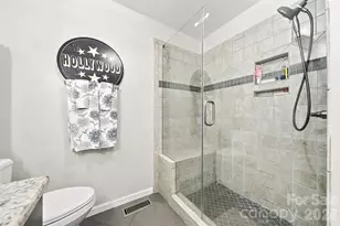 1007 21st Ave NE, Hickory, NC 28601 - Photo 22