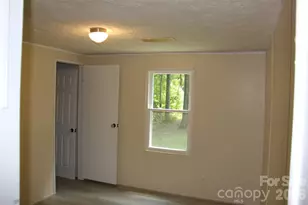 177 Hallmark Ests Dr, Statesville, NC 28625 - Photo 16