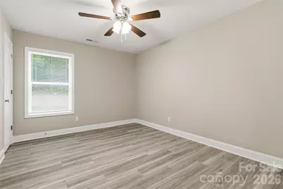 412 E McLelland Avenue, Mooresville, NC 28115 - Photo 14