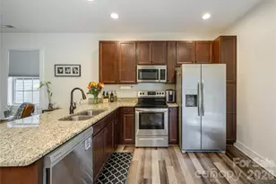 289 Cardwell Ln, Fletcher, NC 28732 - Photo 10