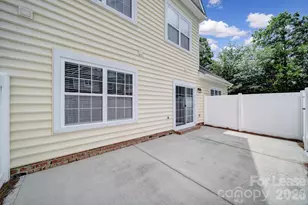 11910 Lacroix St, Charlotte, NC 28277 - Photo 4