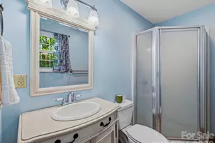 1019 Mountain Dr, Candler, NC 28715 - Photo 16