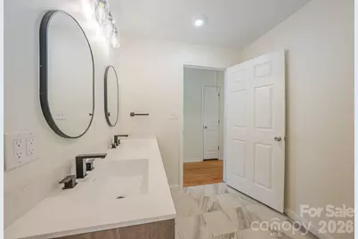 8525 US 25/70 Highway, Marshall, NC 28753 - Photo 24