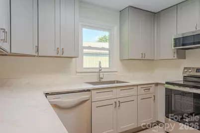 8525 US 25/70 Highway, Marshall, NC 28753 - Photo 14