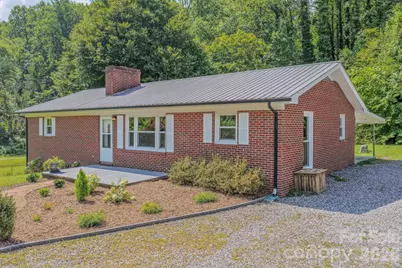 8525 US 25/70 Highway, Marshall, NC 28753 - Photo 2