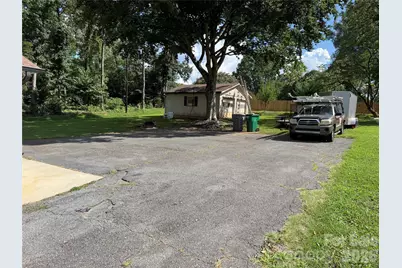 911 Eldorado Avenue, Charlotte, NC 28262 - Photo 24