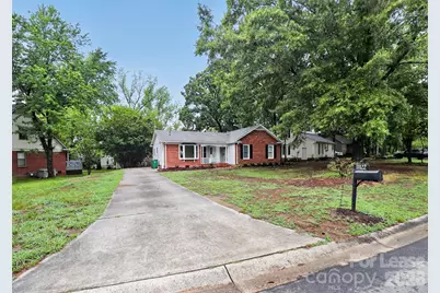 11122 Five Cedars Road, Charlotte, NC 28226 - Photo 1