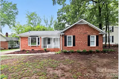 11122 Five Cedars Road, Charlotte, NC 28226 - Photo 2
