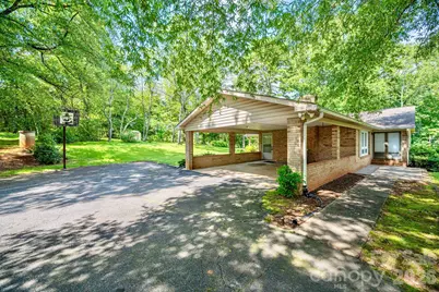 2542 E Nc 10 Highway, Conover, NC 28613 - Photo 2