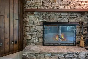 25 E Forest Rd, Asheville, NC 28803 - Photo 20