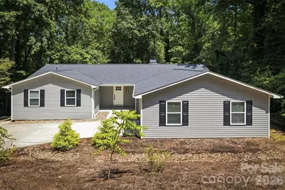 3517 Crestwood Drive, Morganton, NC 28655 - Photo 2