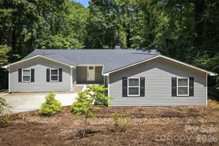 3517 Crestwood Dr, Morganton, NC 28655 - Photo 2