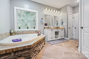 2214 Flanagan Dr, Lenoir, NC 28645 - Photo 12
