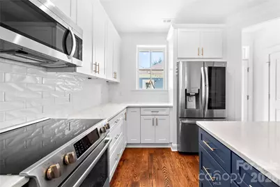 711 E 8th Street, Charlotte, NC 28202 - Photo 16