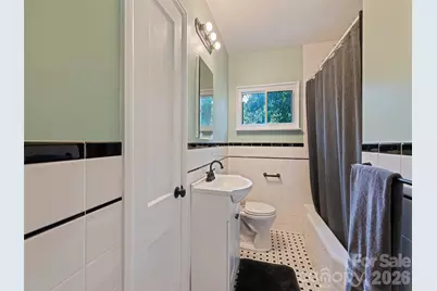 1909 Arlington Place, Hendersonville, NC 28791 - Photo 26