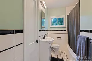 1909 Arlington Pl, Hendersonville, NC 28791 - Photo 26