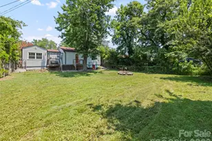 1909 Arlington Pl, Hendersonville, NC 28791 - Photo 4