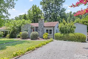 1909 Arlington Pl, Hendersonville, NC 28791 - Photo 2