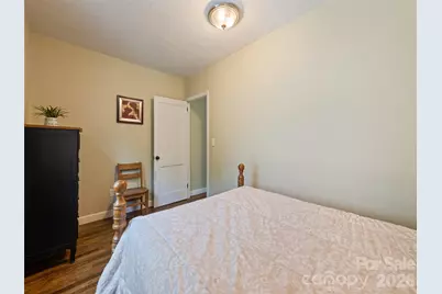 1909 Arlington Place, Hendersonville, NC 28791 - Photo 28