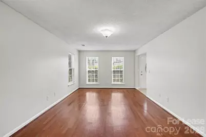 1716 Starling Court, Charlotte, NC 28213 - Photo 6