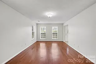 1716 Starling Ct, Charlotte, NC 28213 - Photo 6
