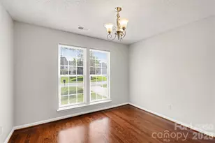 1716 Starling Ct, Charlotte, NC 28213 - Photo 4
