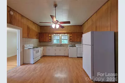 215 College Street, Mooresville, NC 28115 - Photo 4