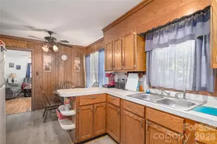 527 Washington Ln, Albemarle, NC 28001 - Photo 10