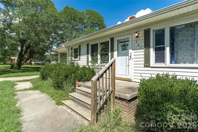 527 Washington Lane, Albemarle, NC 28001 - Photo 2