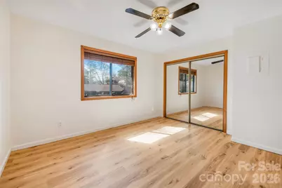 521 Courtwood Lane #8, Hendersonville, NC 28739 - Photo 12