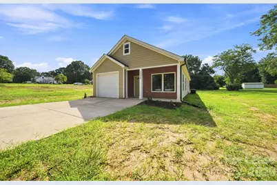 1533 S Battleground Avenue, Kings Mountain, NC 28086 - Photo 2
