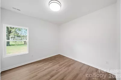 1533 S Battleground Avenue, Kings Mountain, NC 28086 - Photo 14