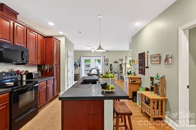 600 N Skyloft Drive, Asheville, NC 28801 - Photo 4